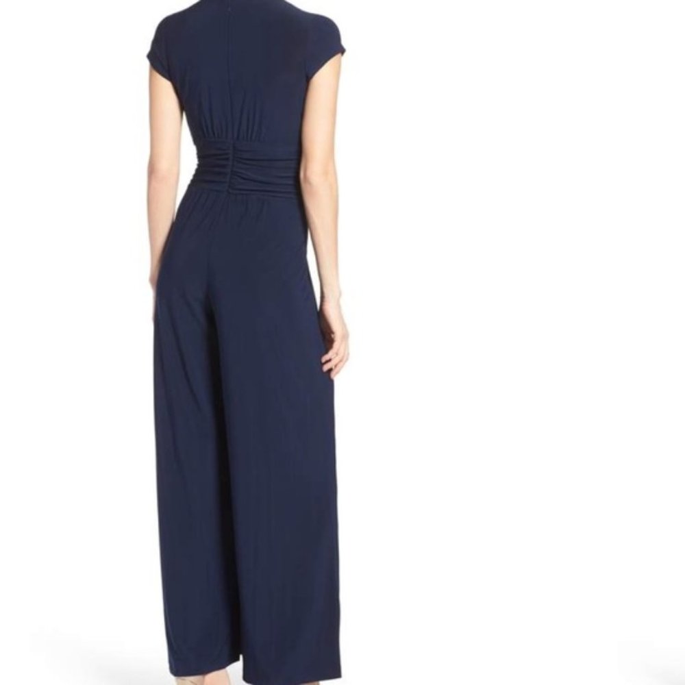 Vince Camuto Twist Front V-Neckline Jumpsuit Sz 10 - Picture 2 of 6